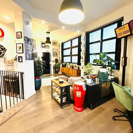 Perfect To Discover In Peace With Paris